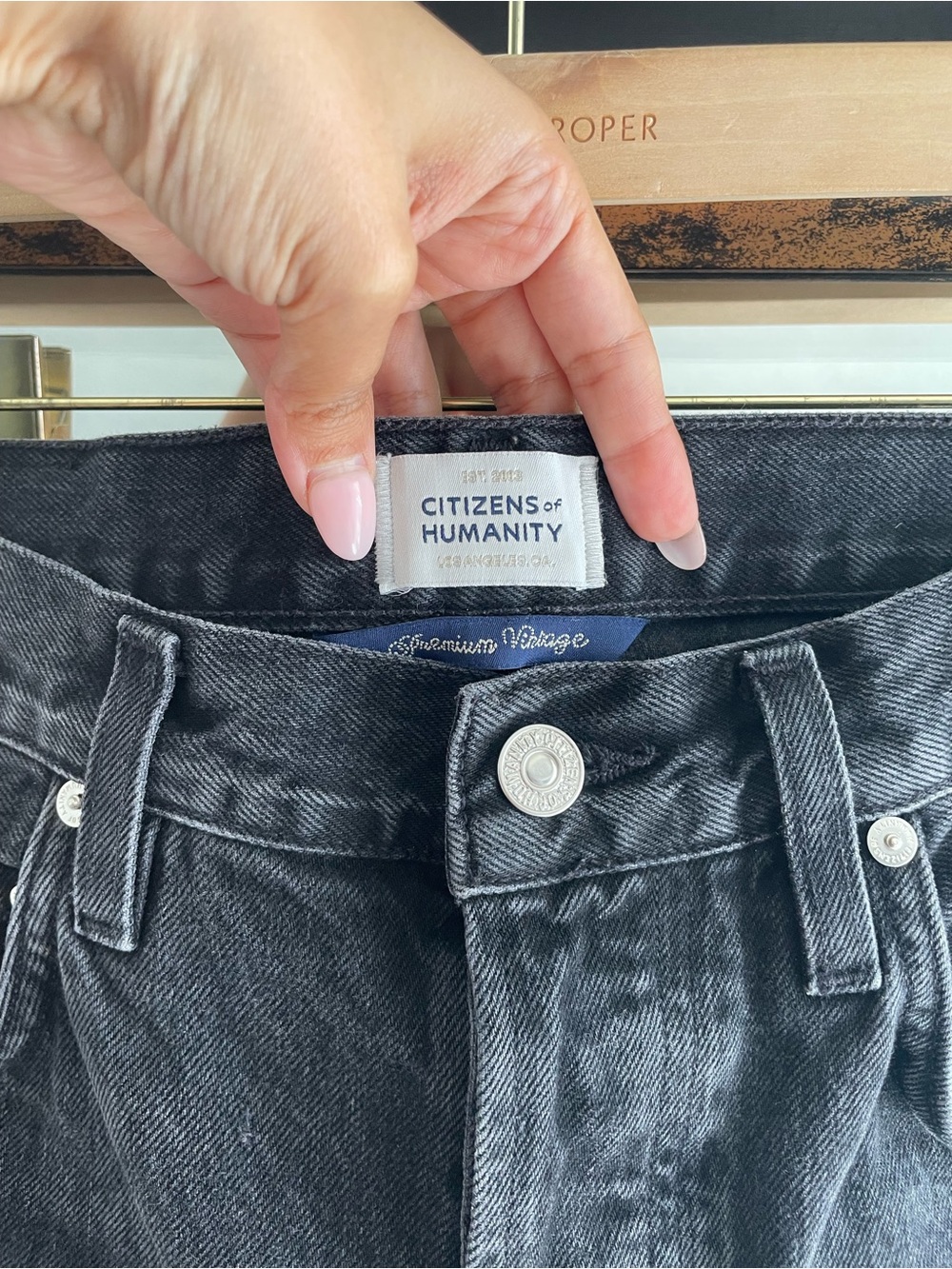 Citizens Of Humanity Black Mini Barrel Wide Leg Jeans - Picture 4 of 6